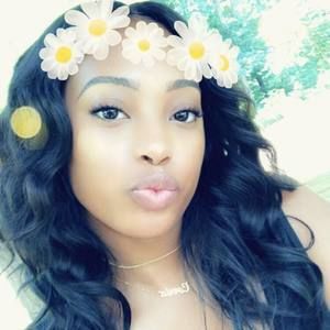 Meet your Posher, Corria